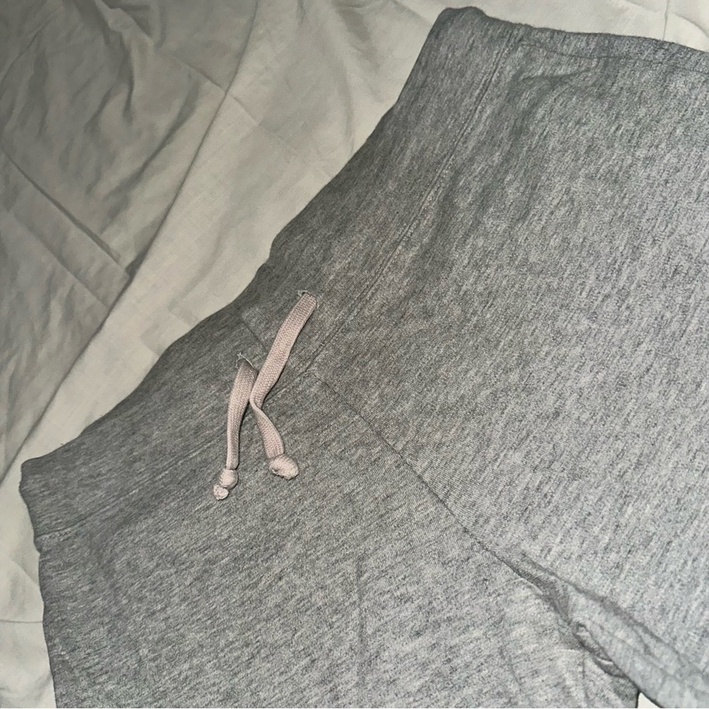 Vintage Y2K SweatPant Capri Pants with cute pockets! - Picture 8 of 16